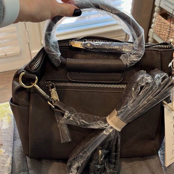 BRAND NEW TAGS ON. Gray crossbody purse - Picture 5 of 5